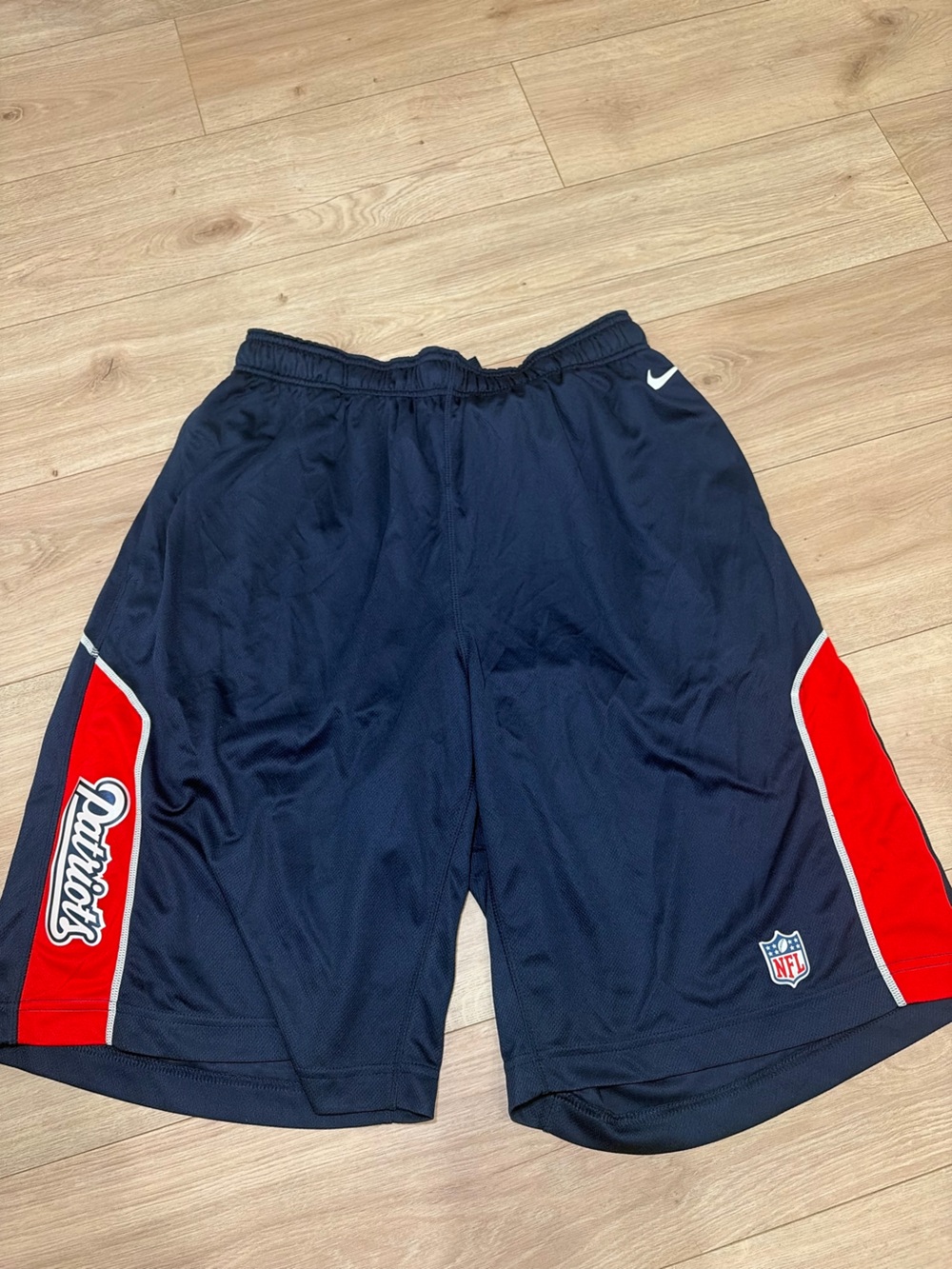 Nike New England Patriots NFL On Field Dri-FIT Shorts Men’s Large NWT Navy Red